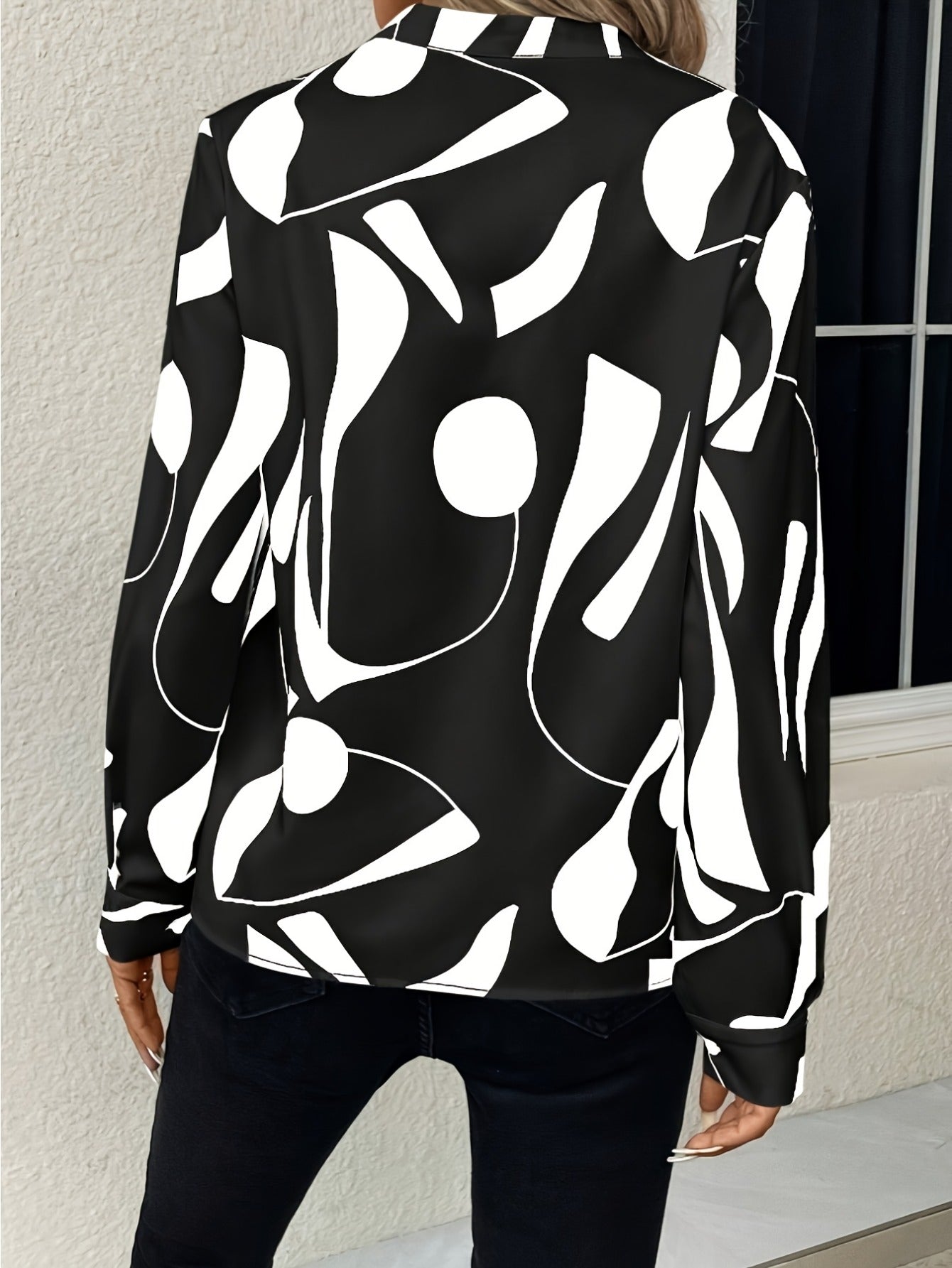 Long Sleeve Geometric Print Blouse - Elegant Notched Neck, Relaxed Fit