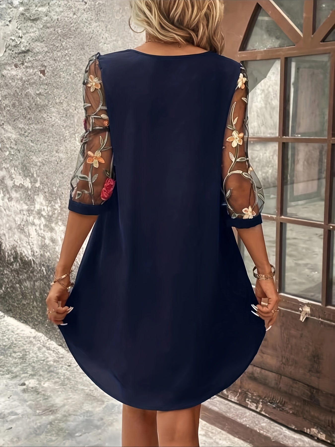 Three-quarter Illusion Sleeve Floral Dress, Casual Keyhole Crew Neck Loose Dress