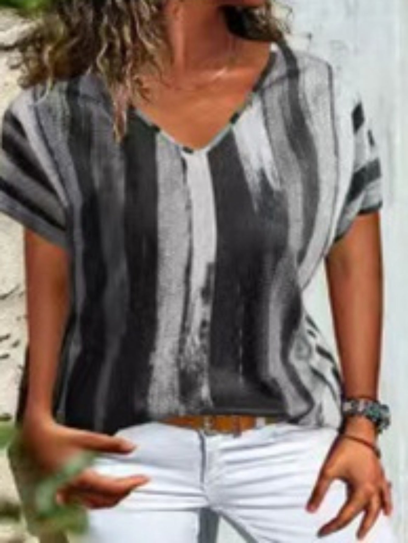 Geometric Graphic Print V Neck T-shirt, Casual Loose Short Sleeve Summer T-Shirts Tops