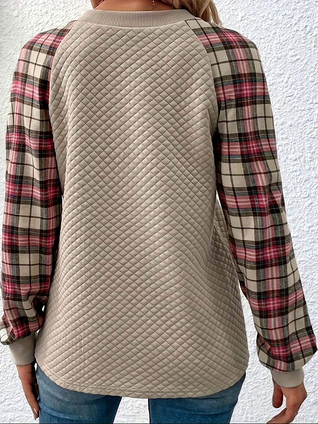 Cozy Argyle Plaid Print Pullover Long Raglan Sleeve Crew Neck and Casual Style Sweatshirt