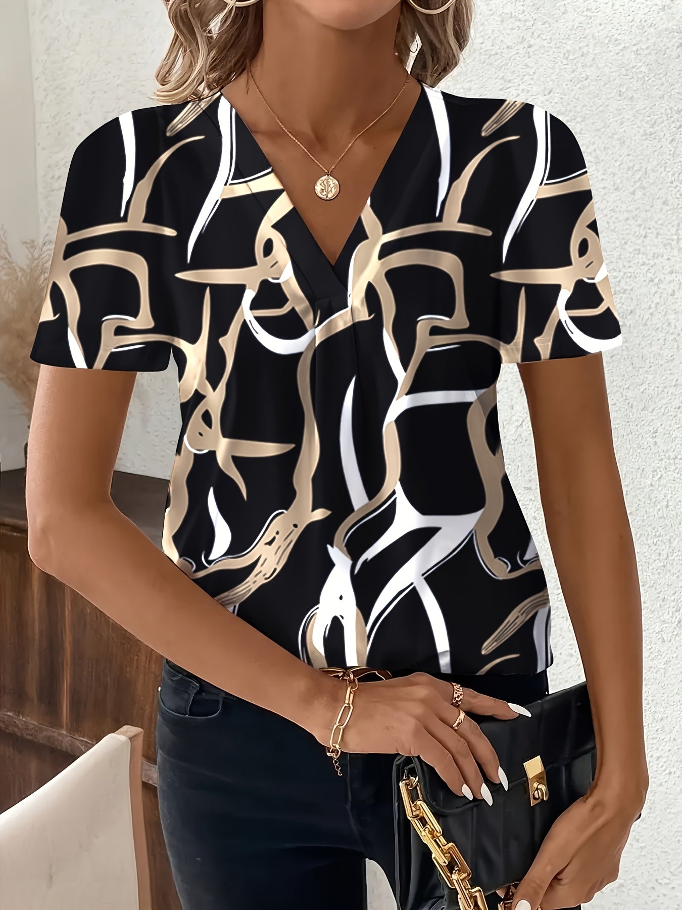 Geometric Flower Pattern Chest Pleats and V-Neck Short Sleeves Shirt