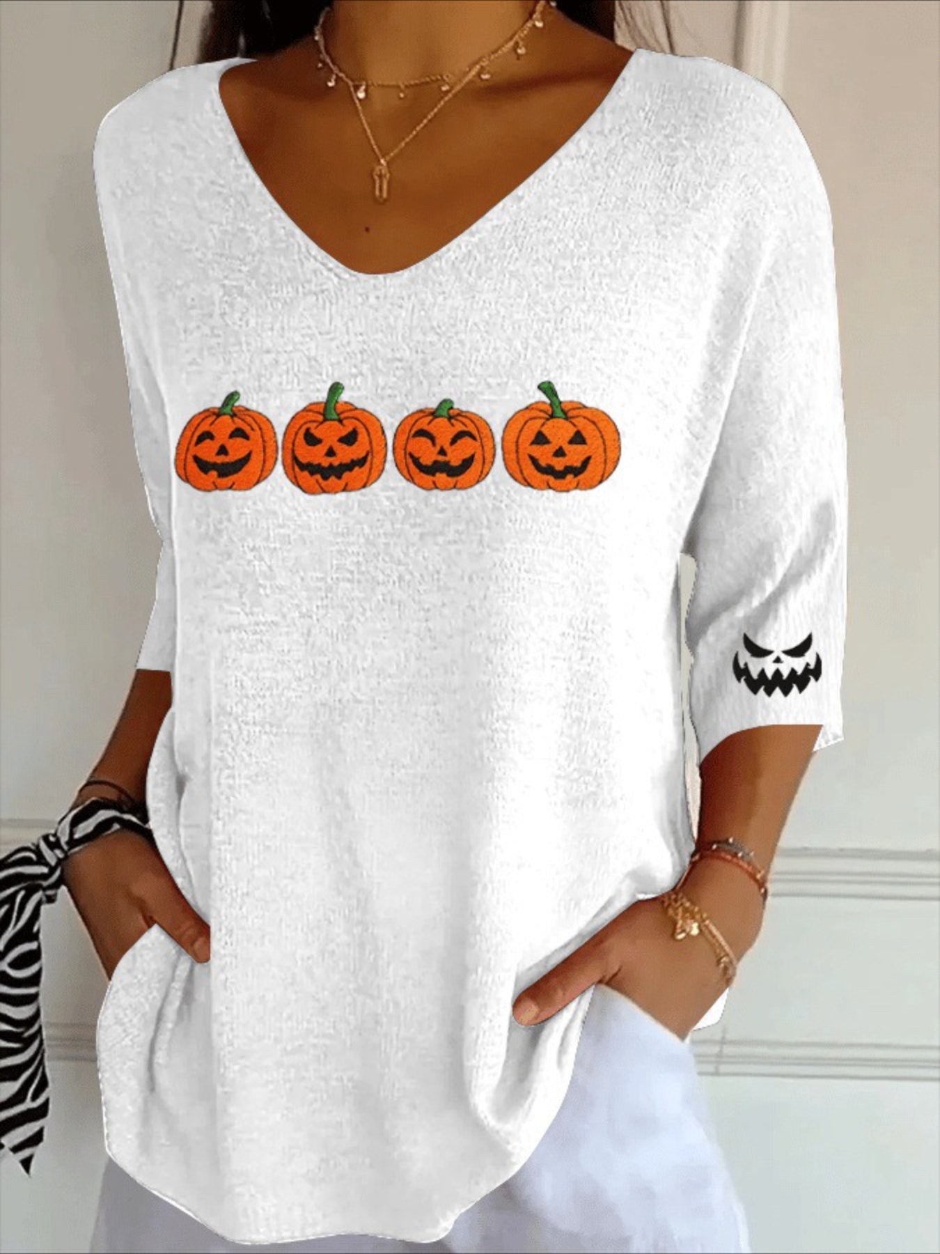 Vintage Maple Leaf Crew Neck Three Quarter Sleeve T-shirt