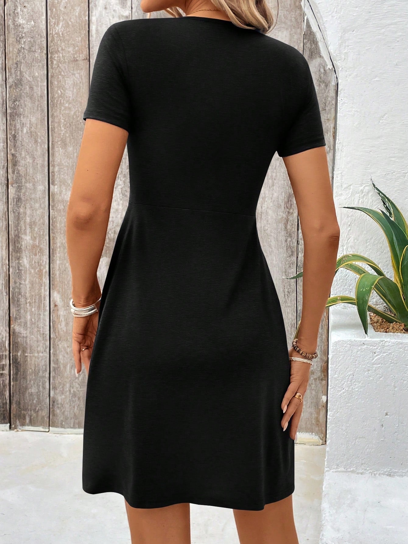Women's Simple Solid Color Short Sleeve V-Neck Dress