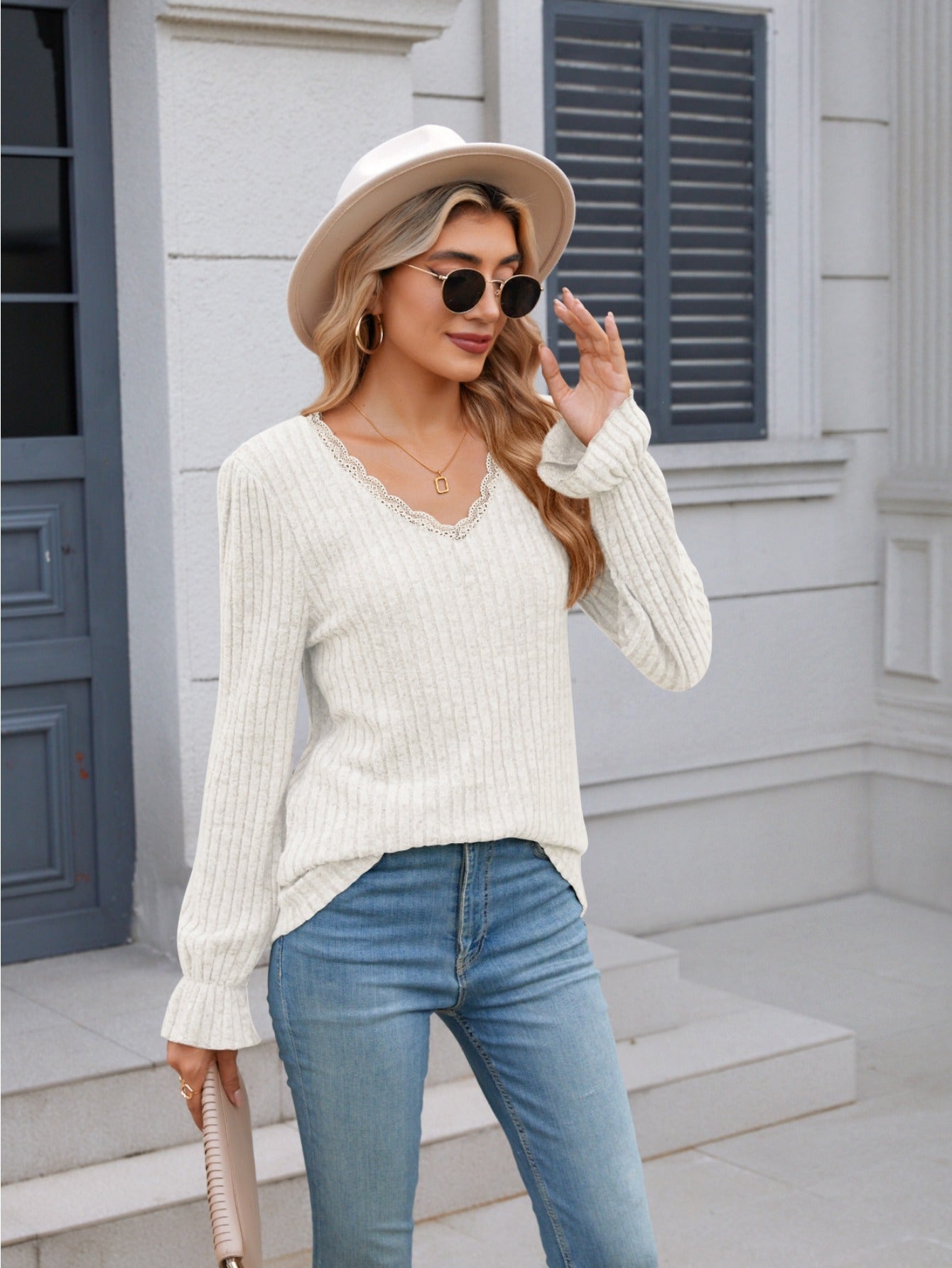 Chic Lace-Trim V-Neck Sweater- Casual Long Sleeve, Ribbed Knit Pullover for Fall/Winter