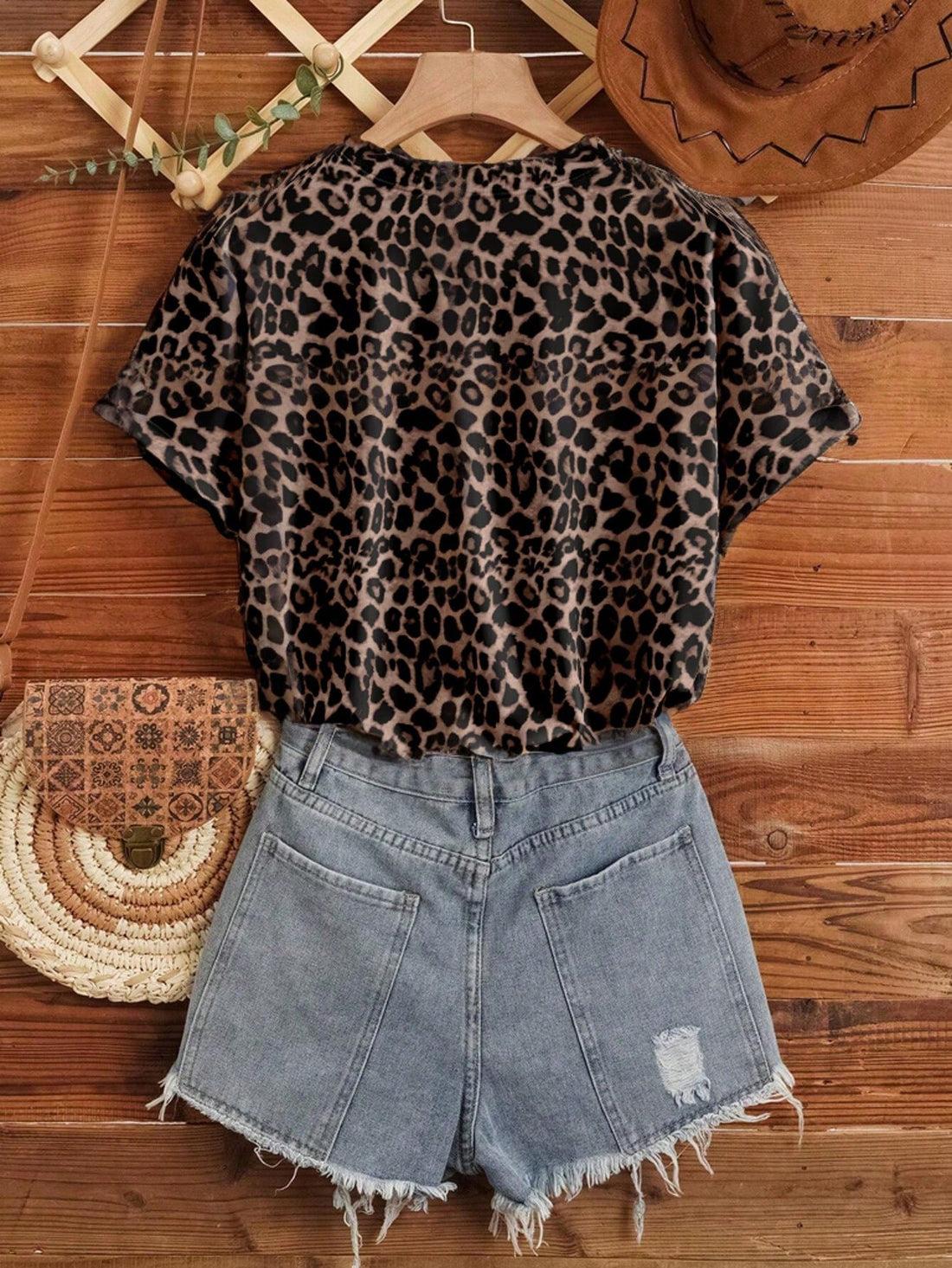 Casual Simplistic Floral Round Neck Loose Fit Women T-Shirt