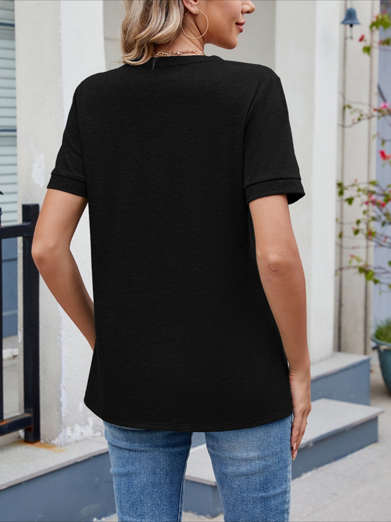 Cut Out Short Sleeve Round Neck T Shirt