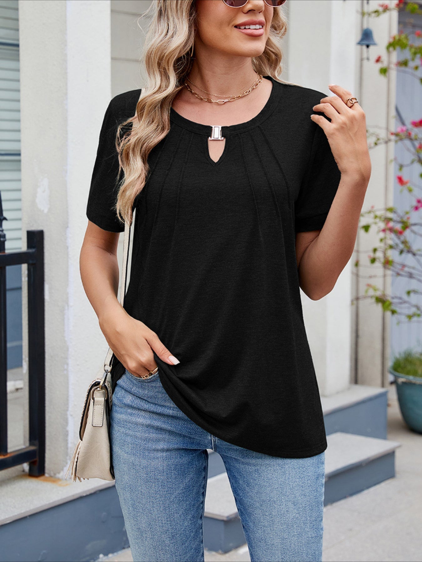 Cut Out Short Sleeve Round Neck T Shirt