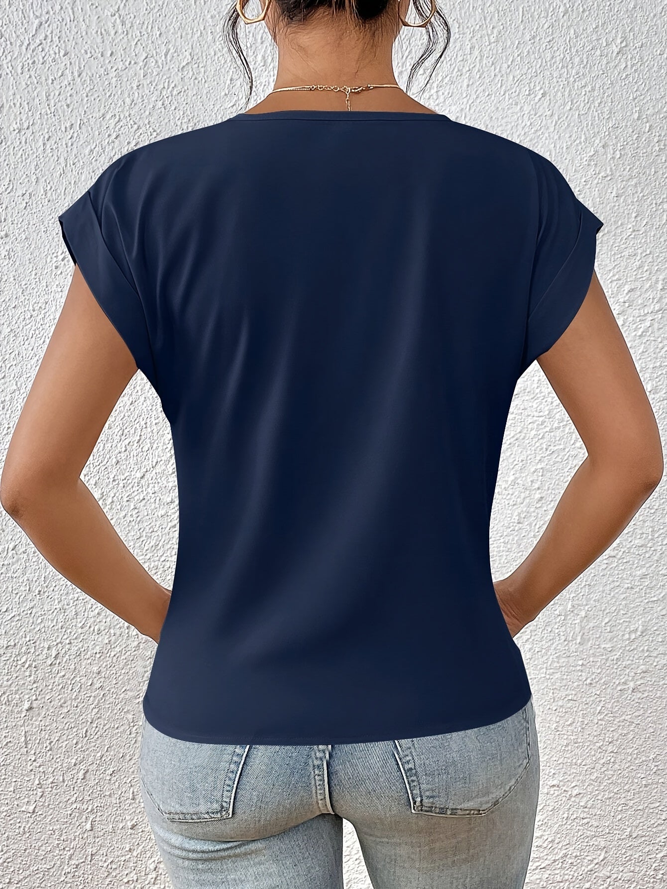 Women's Knot V Neck T-Shirt - Casual Short Sleeve Top