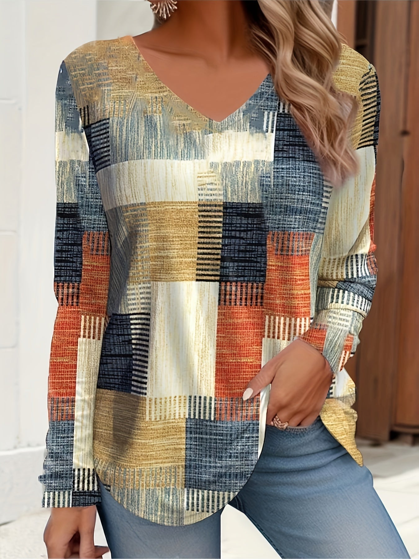 Casual T-shirt, Patchwork Print Long Sleeve V Neck Medium Stretch T-shirt