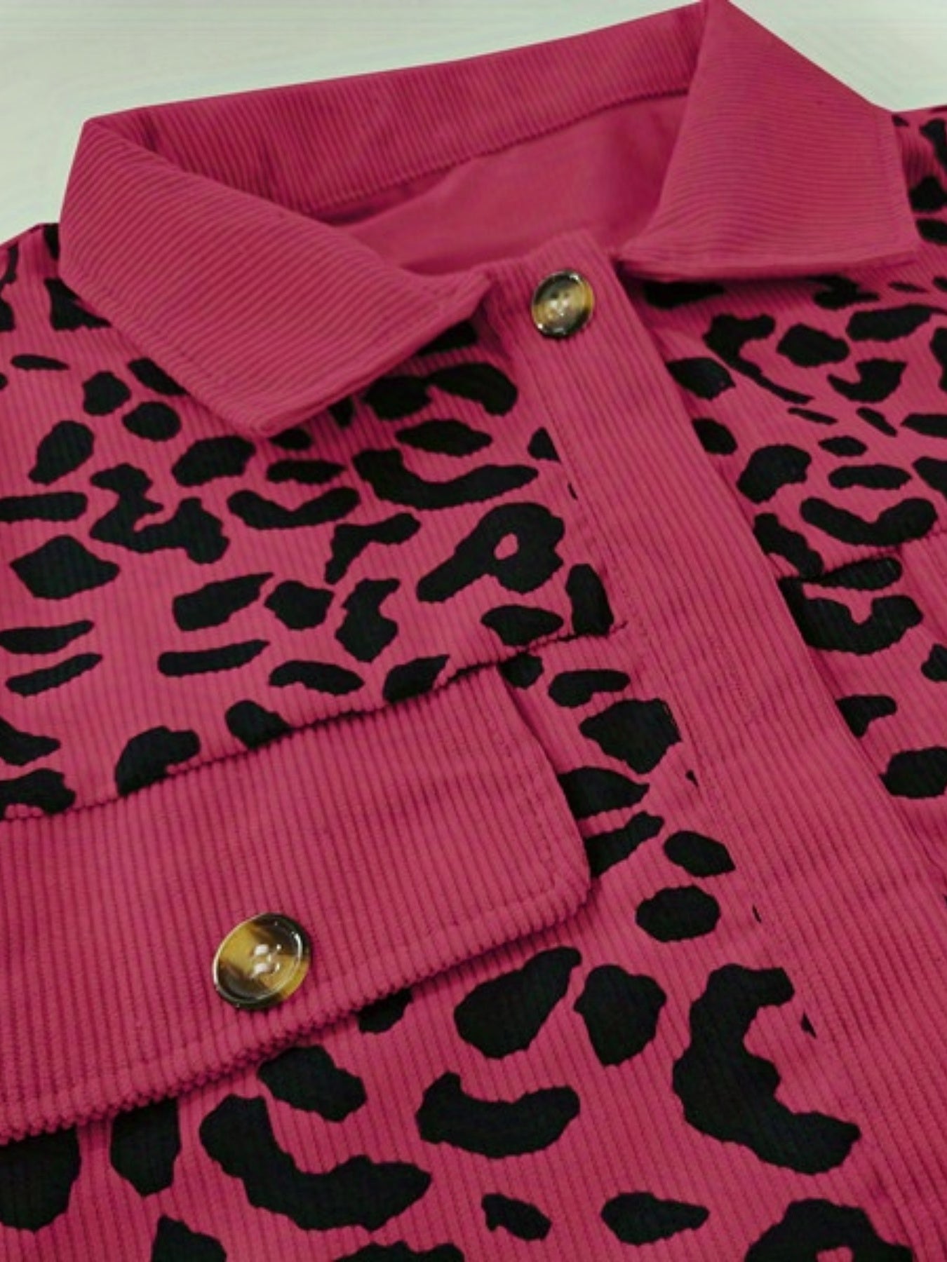 Women's Leopard Print Shacket Jacket - Stylish and Comfortable Outerwear