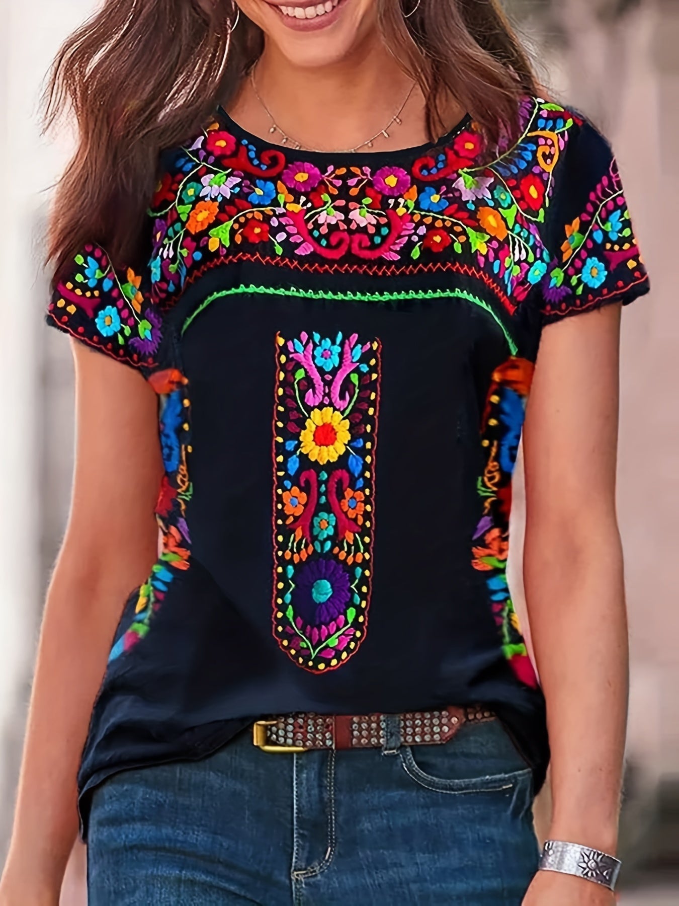 Floral Print Ethnic T-shirt, Boho Crew Neck Short Sleeve Summer T-shirt