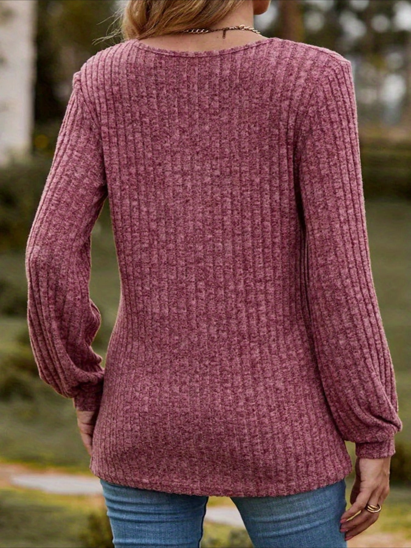 Chic Ribbed Crew-Neck T-Shirt with Button Detail - Comfortable Long Sleeve Casual Top