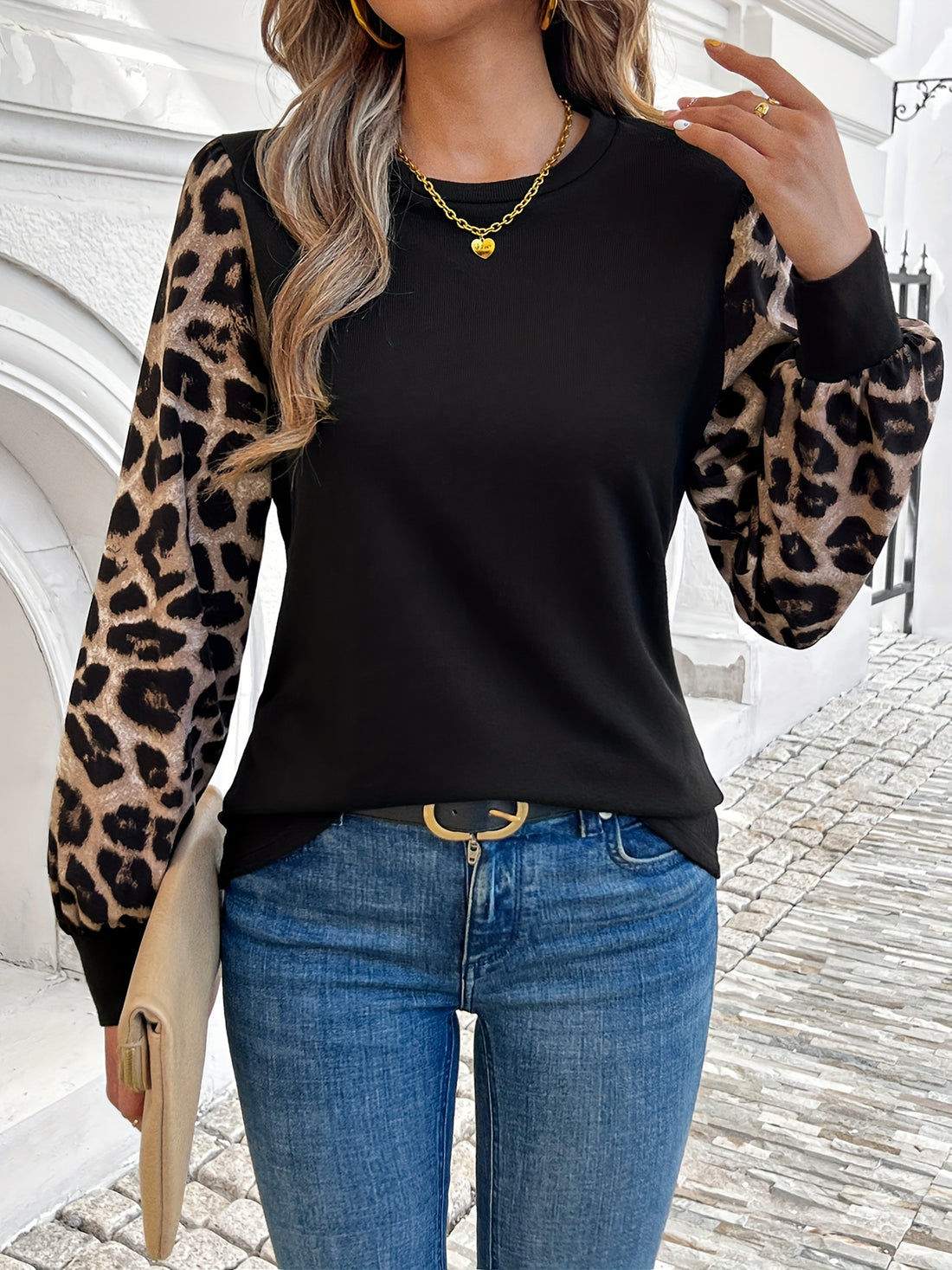 Leopard Crew Neck T-Shirt - Elegant Long Sleeve Design with Contrast Pattern