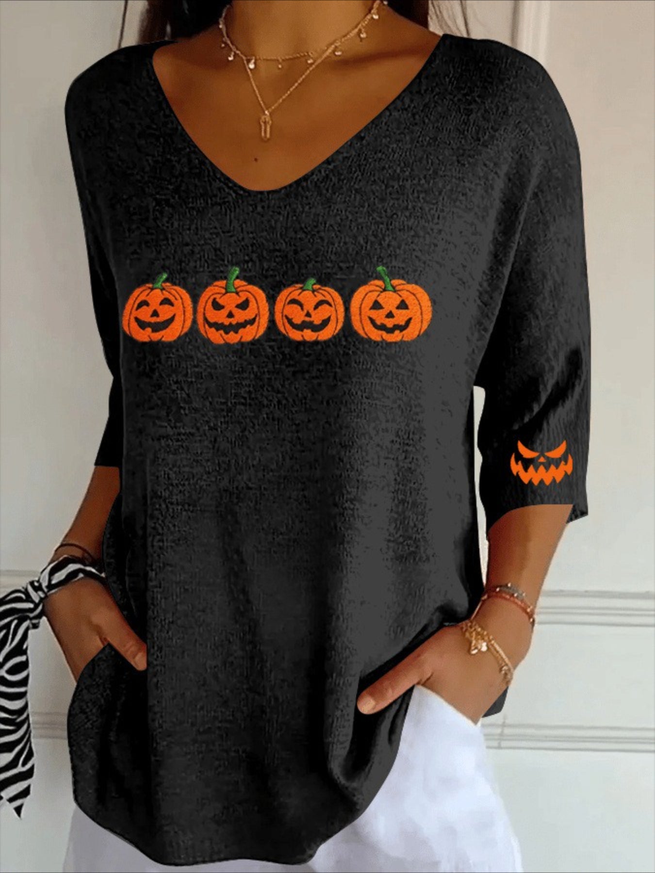 Vintage Maple Leaf Crew Neck Three Quarter Sleeve T-shirt