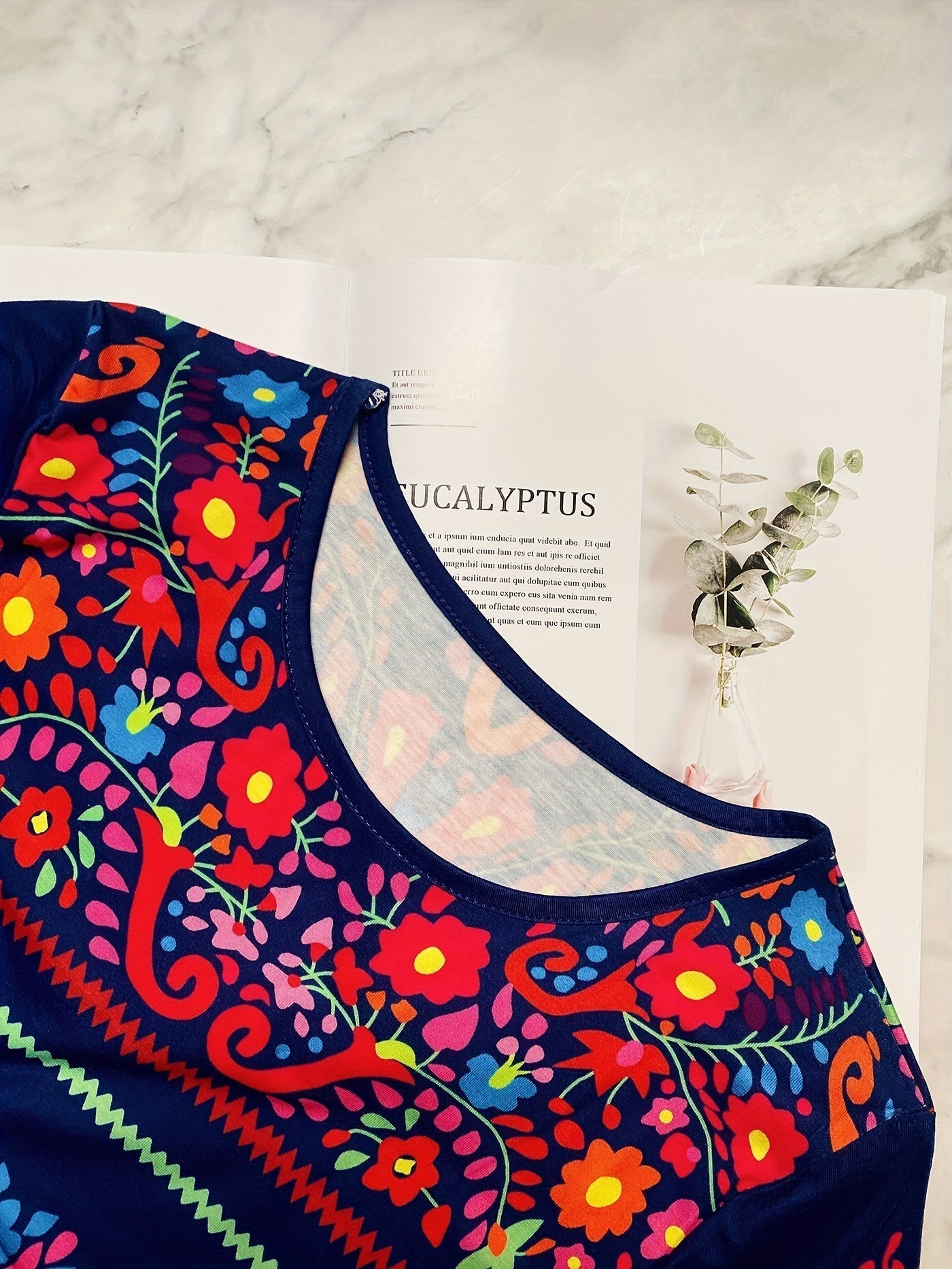 Floral Print Ethnic T-shirt, Boho Crew Neck Short Sleeve Summer T-shirt