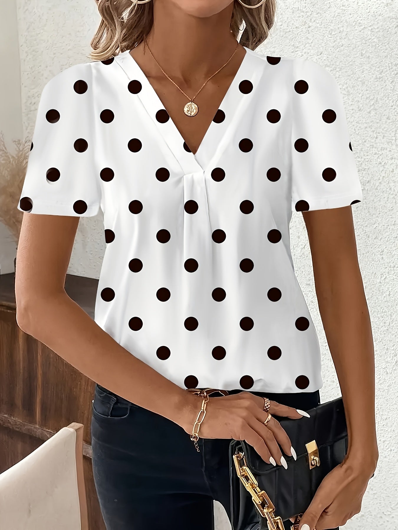 Geometric Flower Pattern Chest Pleats and V-Neck Short Sleeves Shirt