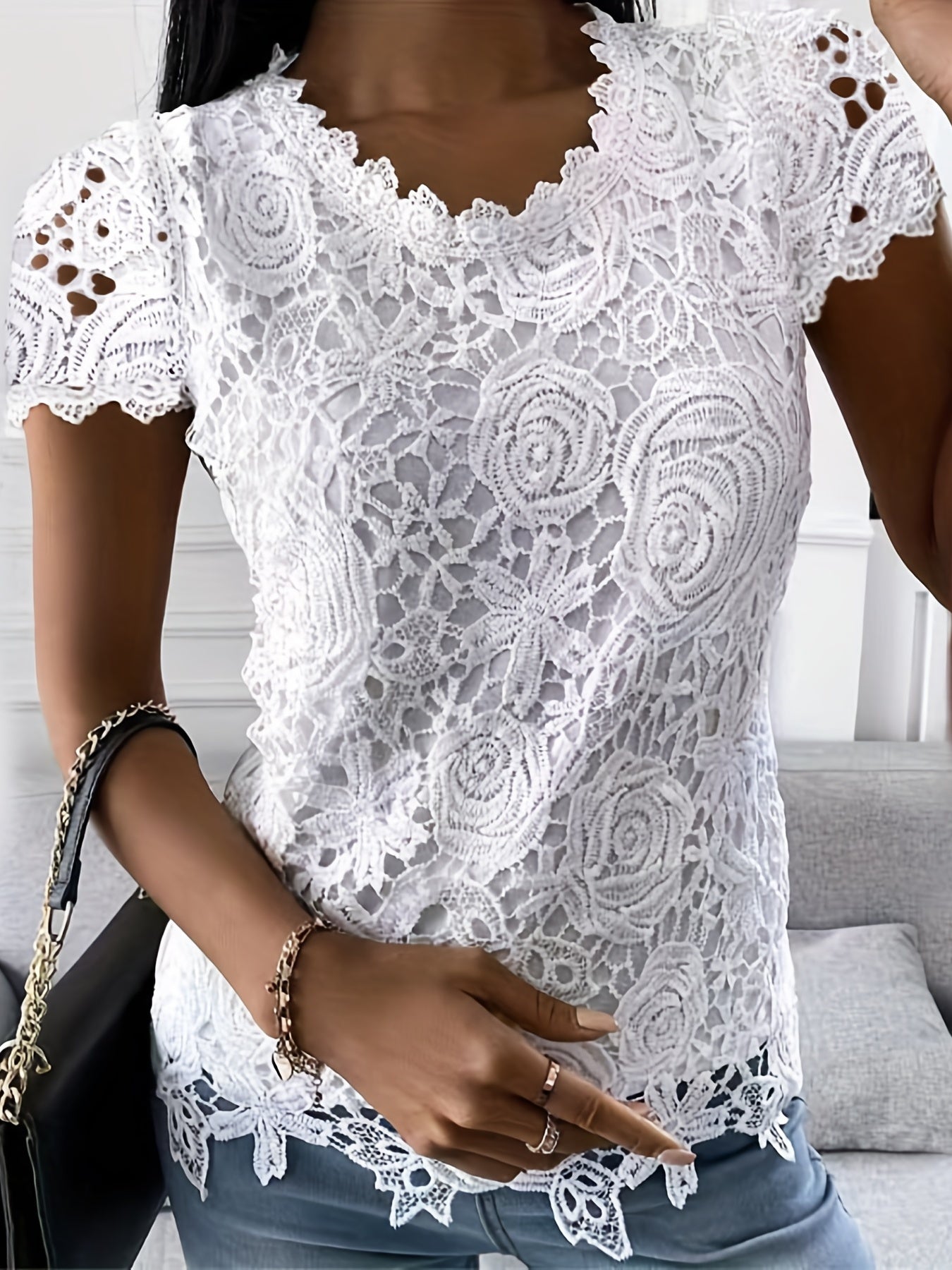Women's Elegant Lace Crew Neck Short Sleeve T-Shirt - Stylish and Comfortable Top for Any Occasion