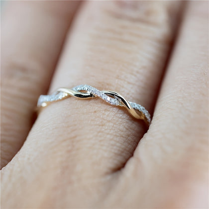 Free Gift legant Twisted Design Rhinestone-Encrusted Zinc Alloy Ring for Women, Perfect for Engagement, Banquets, Weddings, and Campus Events, All-Season Gift for Girlfriend