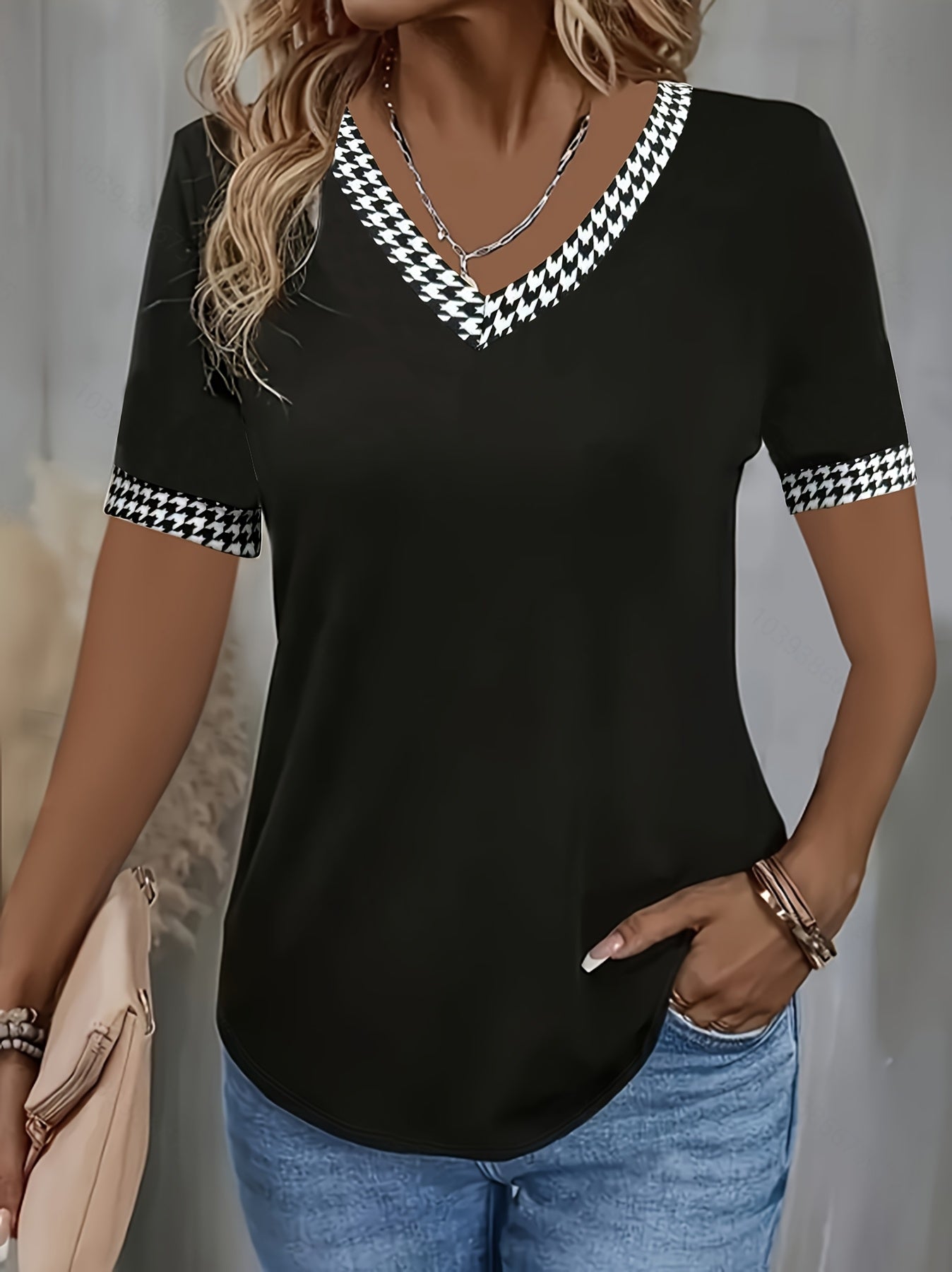 Elegant Short Sleeve Houndstooth Contrast V-Neck Tee