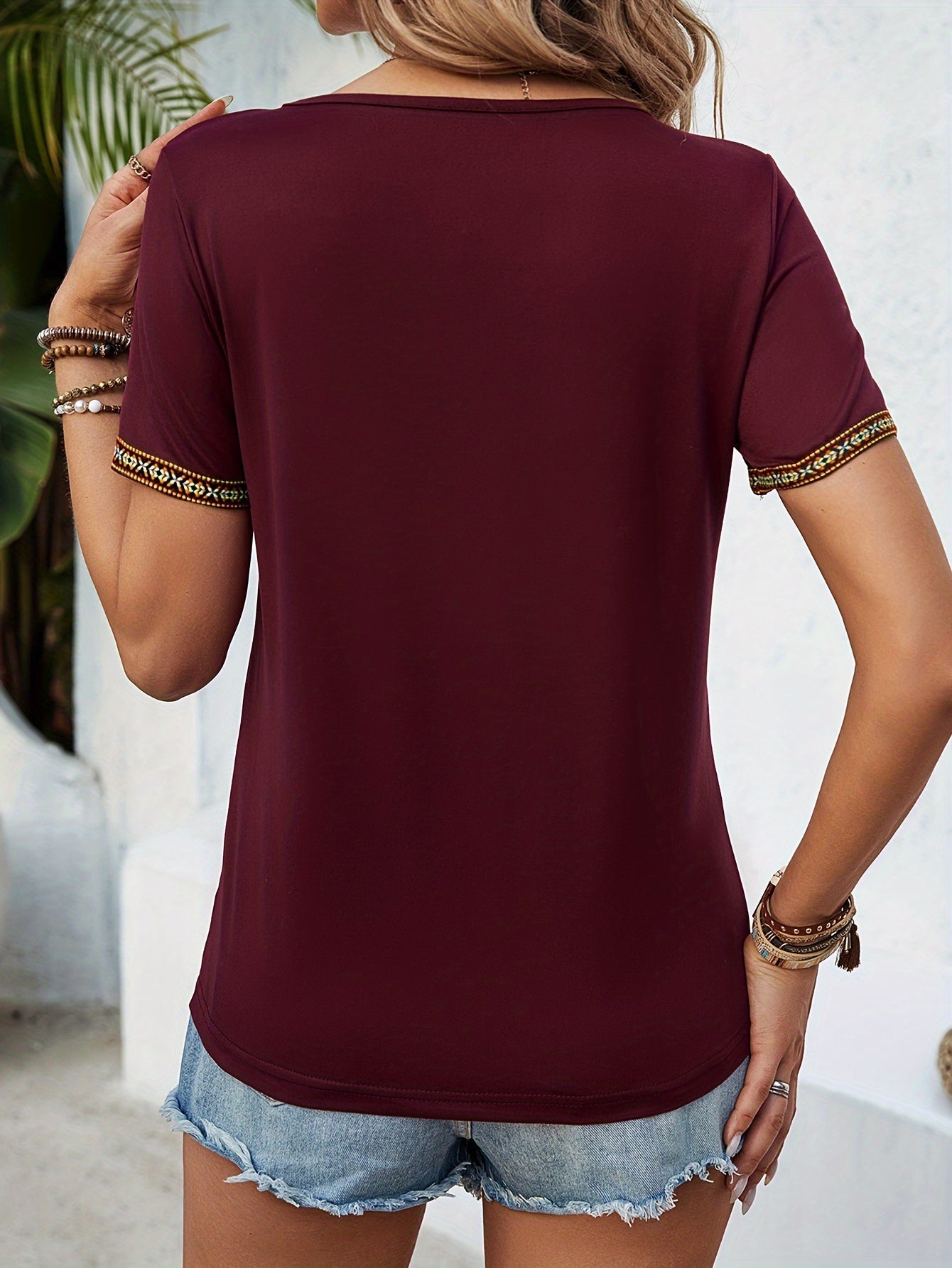 Chic Short Sleeve Elegant Maroon V-Neck T-Shirt