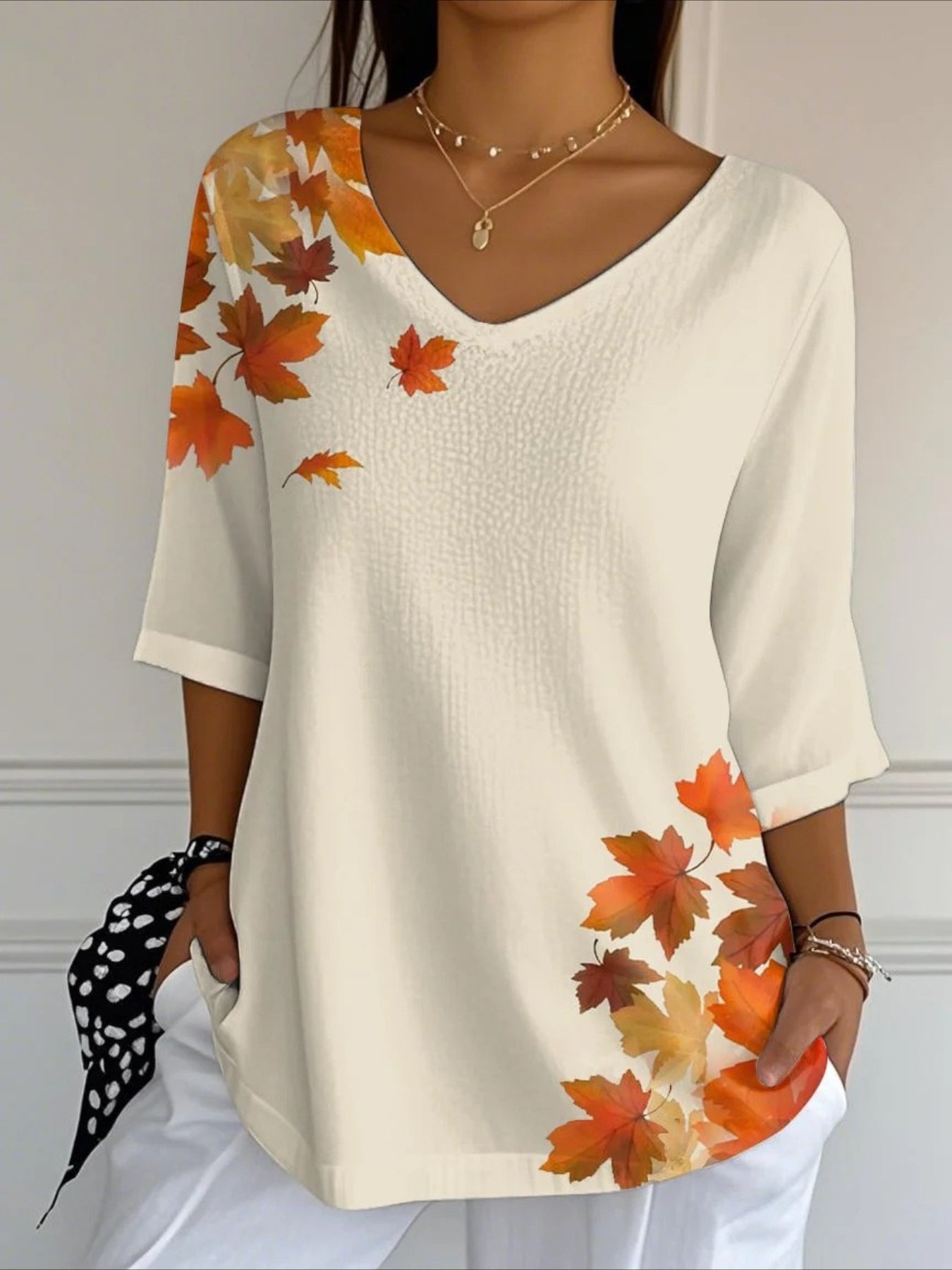 Vintage Maple Leaf Crew Neck Three Quarter Sleeve T-shirt