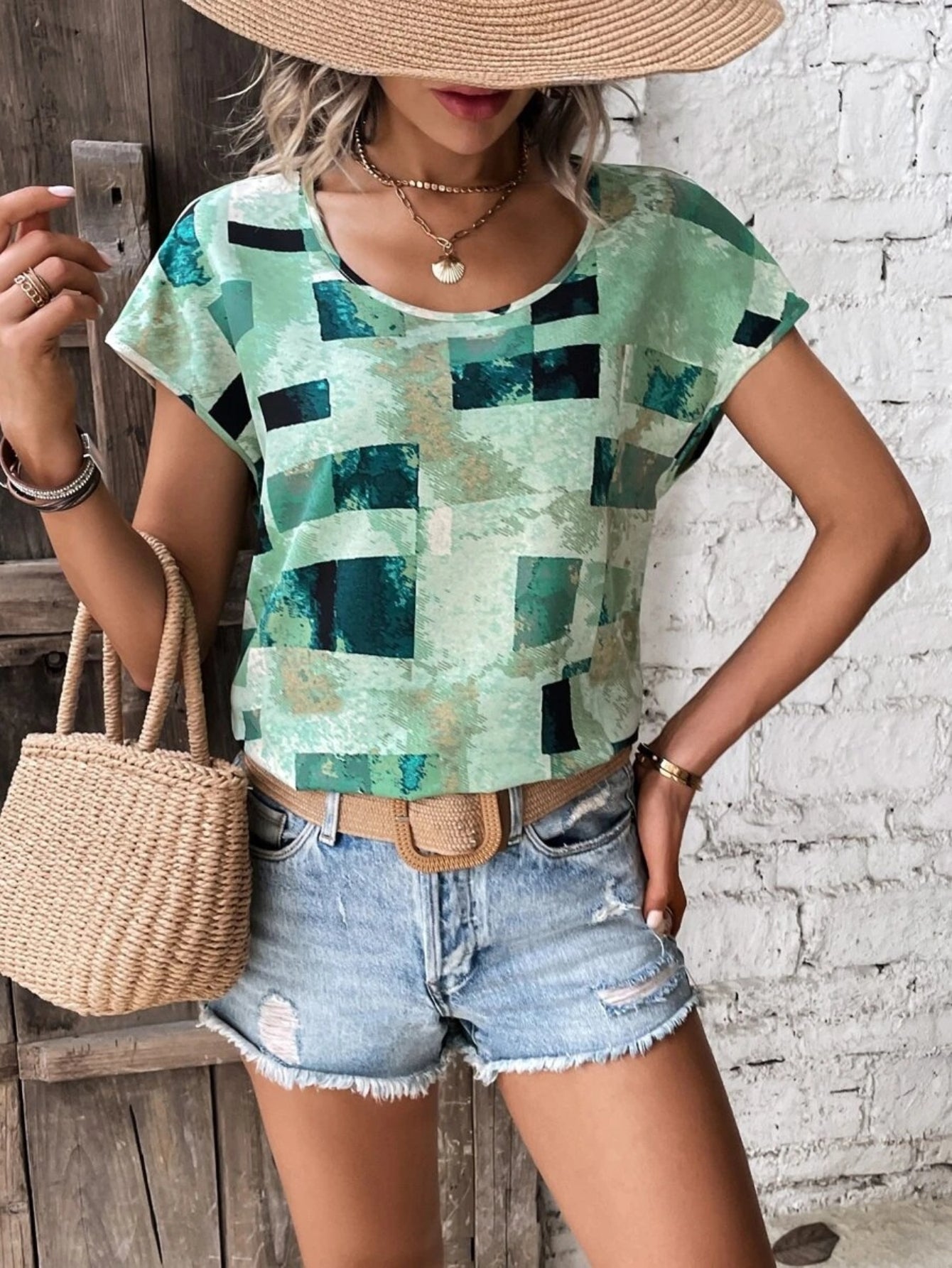 Stylish Geometric Print Blouse - Comfortable Crew Neck Short Sleeve Top