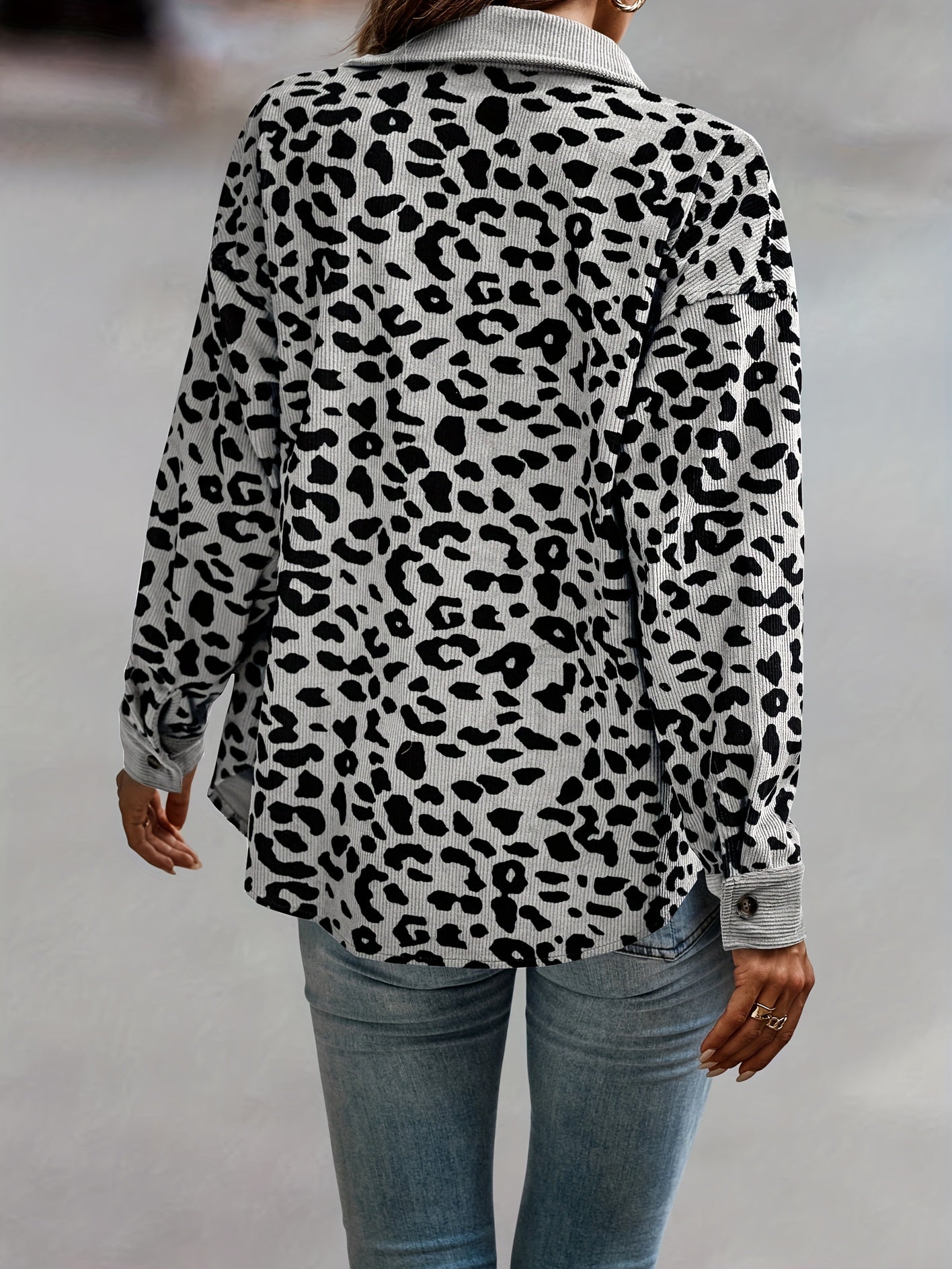 Women's Leopard Print Shacket Jacket - Stylish and Comfortable Outerwear