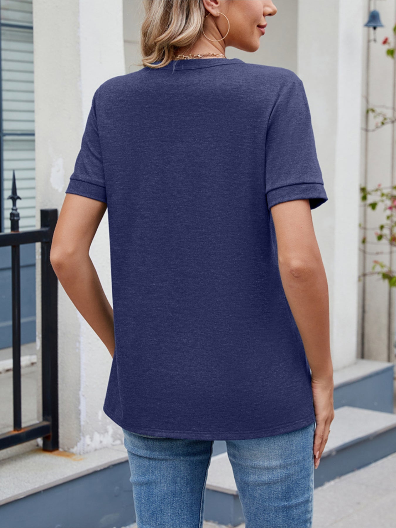Cut Out Short Sleeve Round Neck T Shirt