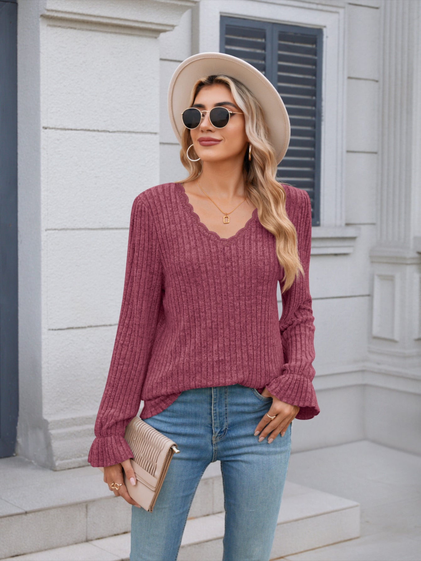 Chic Lace-Trim V-Neck Sweater- Casual Long Sleeve, Ribbed Knit Pullover for Fall/Winter