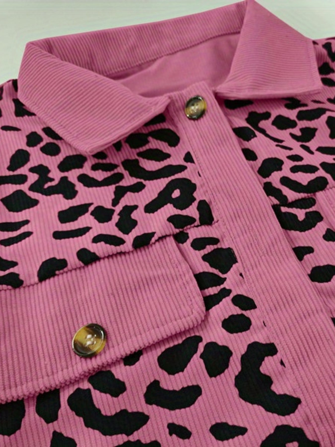 Women's Leopard Print Shacket Jacket - Stylish and Comfortable Outerwear