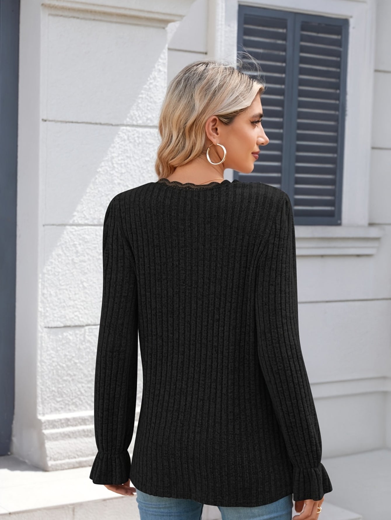 Chic Lace-Trim V-Neck Sweater- Casual Long Sleeve, Ribbed Knit Pullover for Fall/Winter