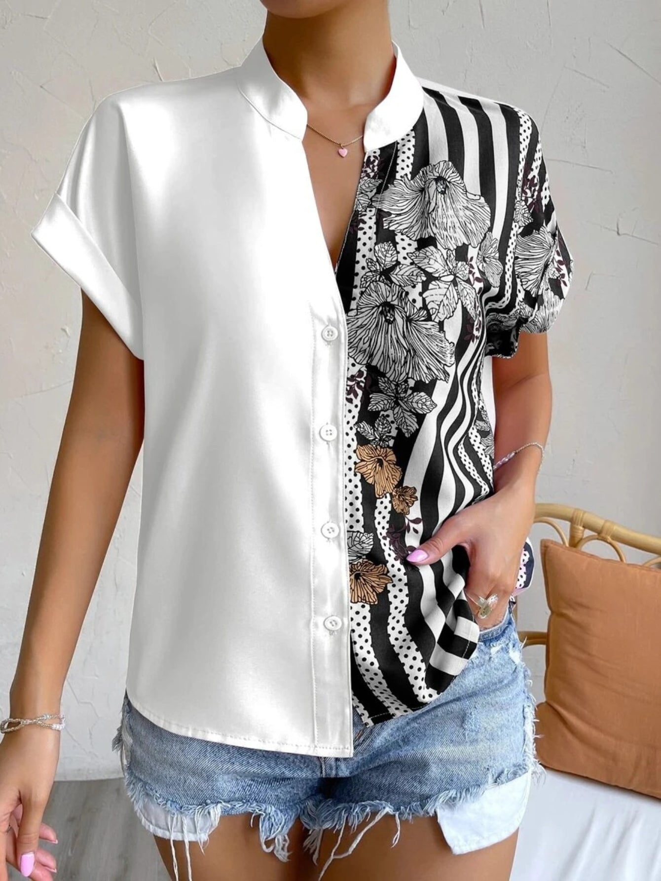 Women's Floral Print Contrast Blouse - Casual Cap Sleeve Collar Top for Effortless Style