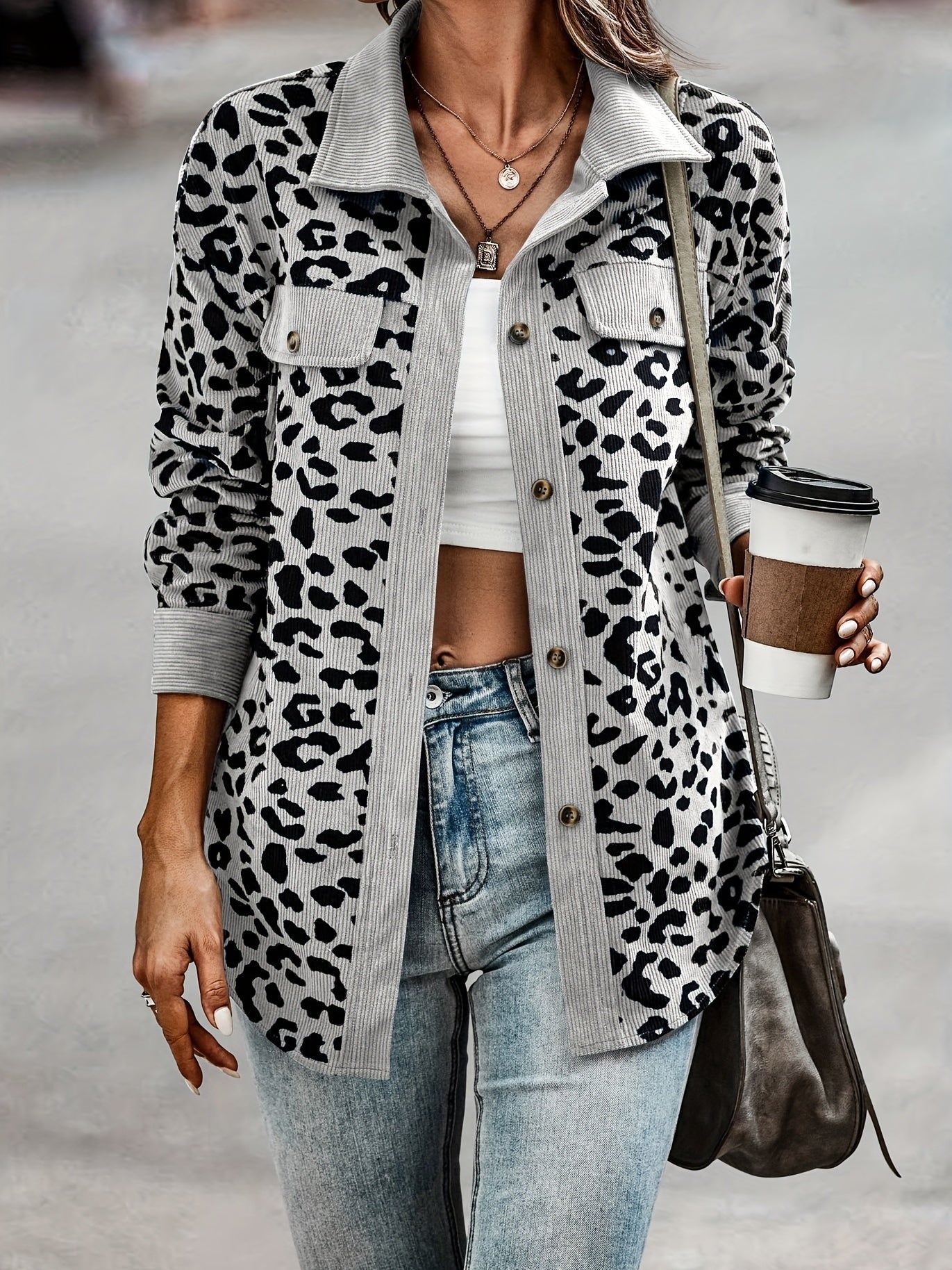 Women's Leopard Print Shacket Jacket - Stylish and Comfortable Outerwear