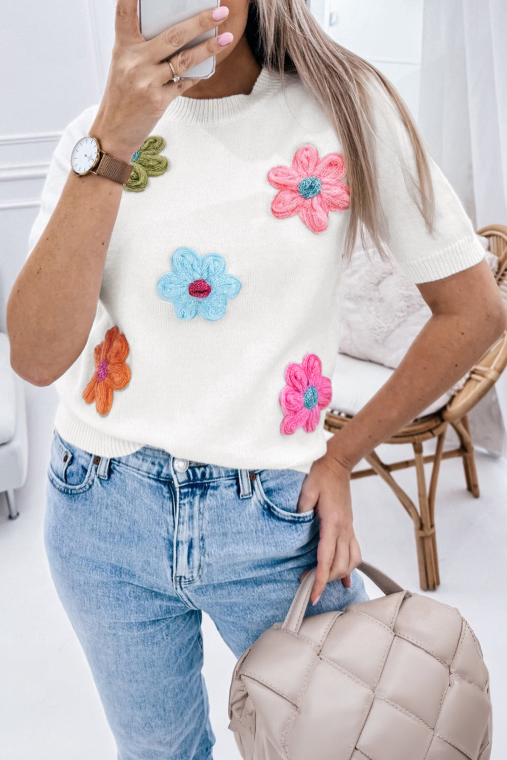 White Cute Flower Applique Short Sleeve Sweater