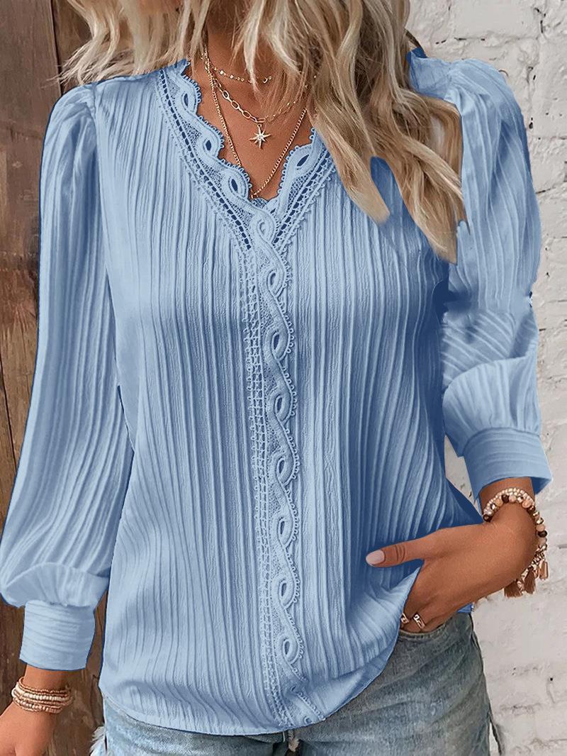 Floral Lace Blouse with V-Neck and Lantern Sleeves