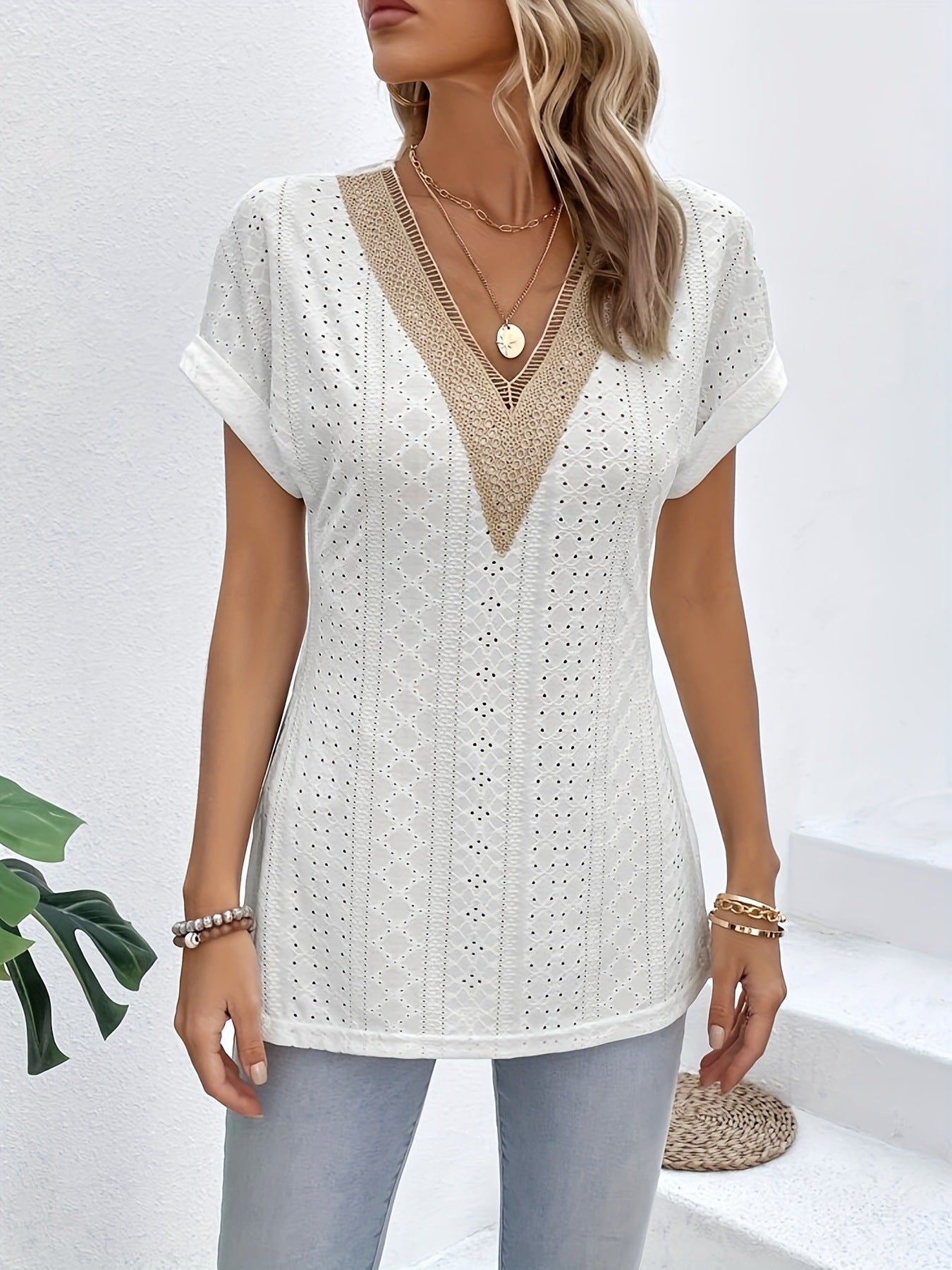 Women's Casual V-Neck T-Shirt with Lace Trim and Split Hem - Soft and Comfortable Short Sleeve Tee