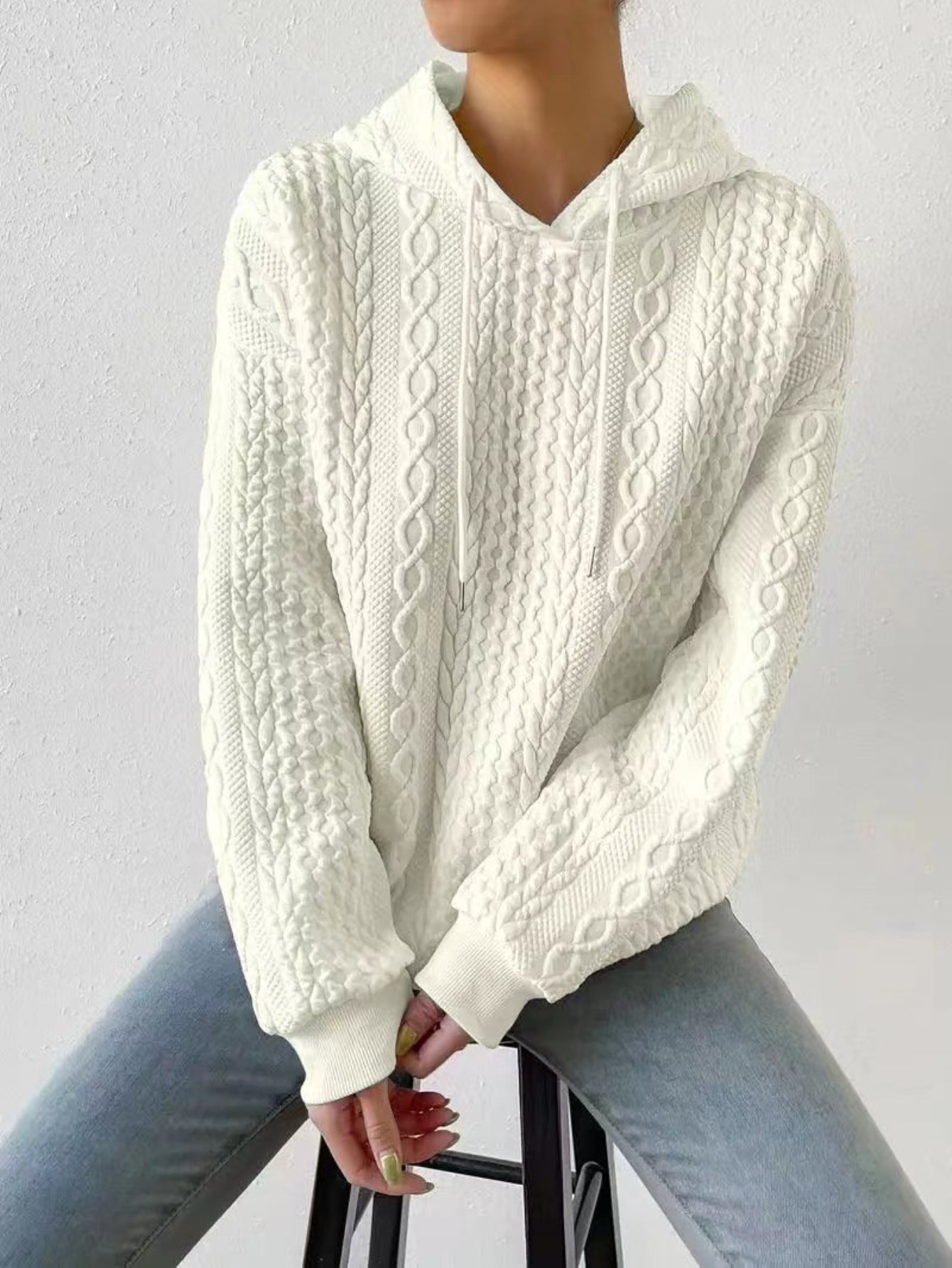 Women's Cable Crew Neck Sweatshirt - Comfortable and Stylish Casual Top