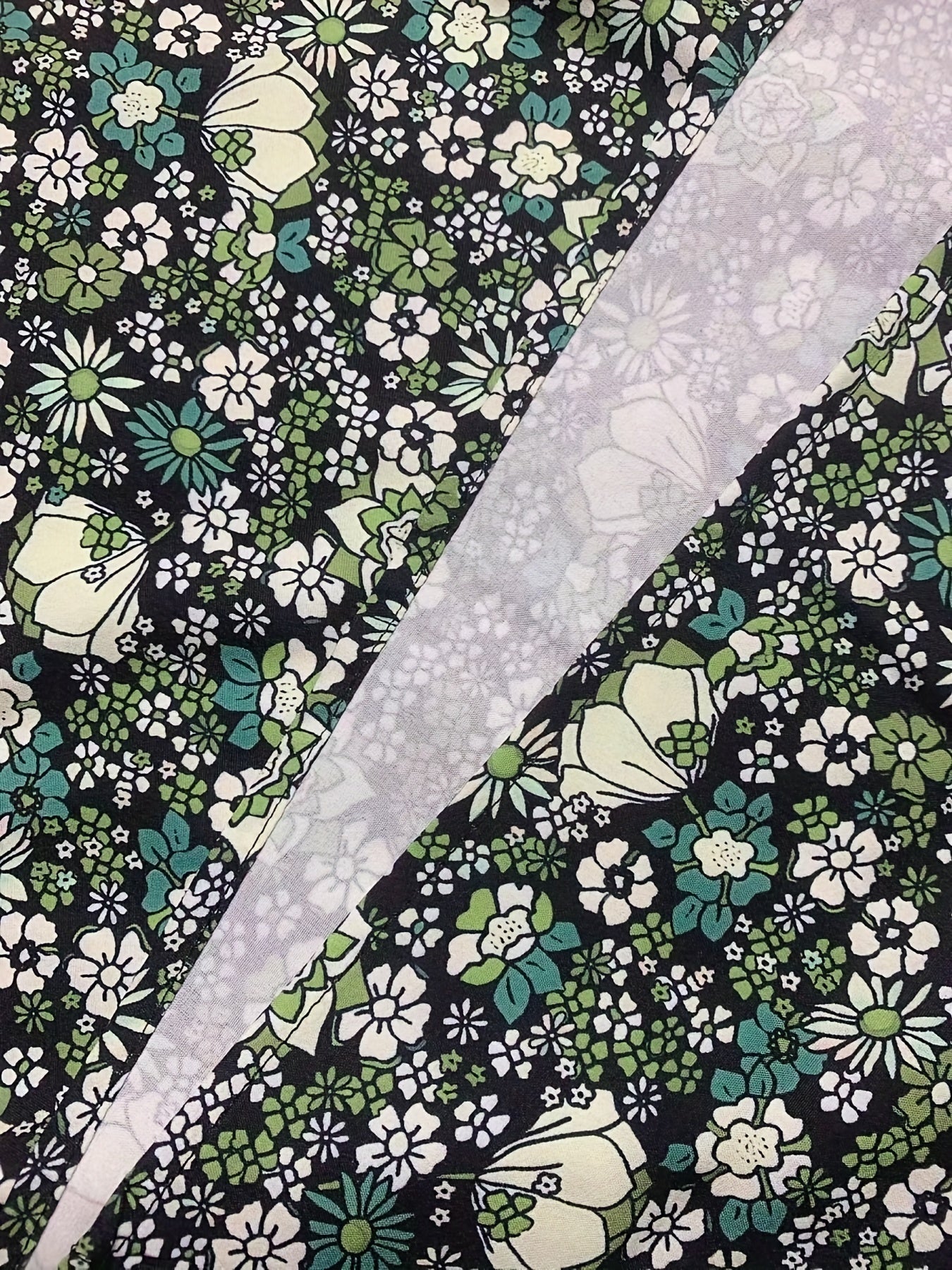 Ditsy Floral Print V Neck Dress, Casual Ruched Summer Dress With Pockets