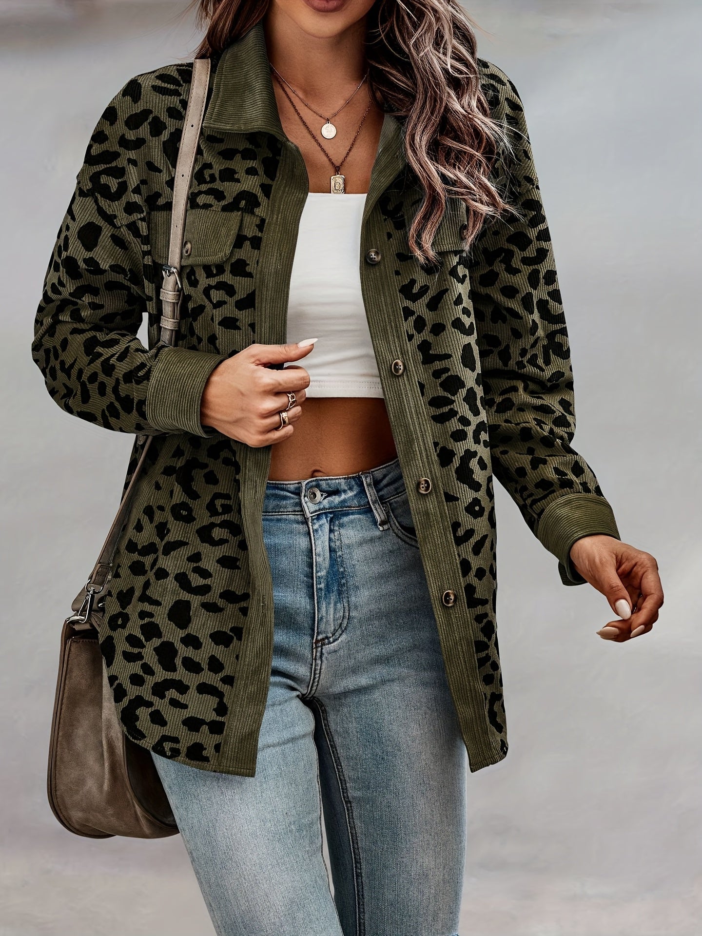 Women's Leopard Print Shacket Jacket - Stylish and Comfortable Outerwear