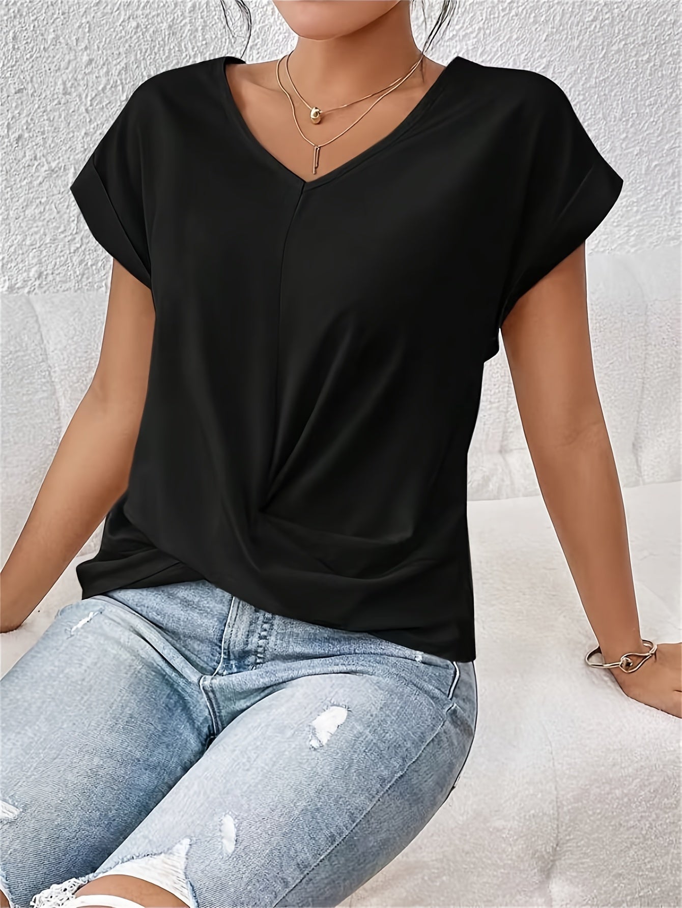 Women's Knot V Neck T-Shirt - Casual Short Sleeve Top