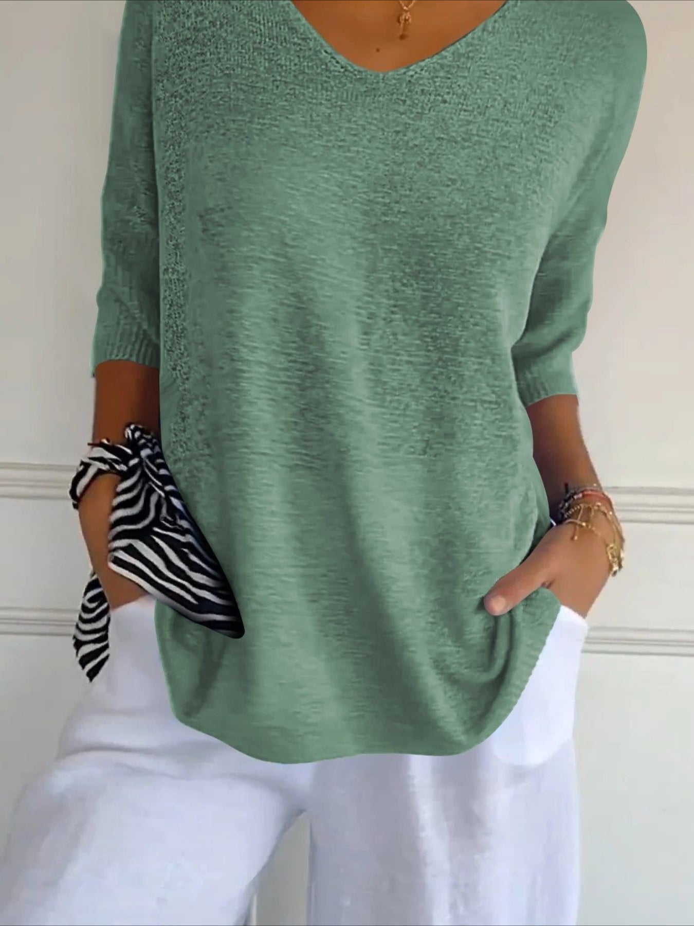 Lightweight Soft Casual 3/4 Sleeves V-Neck Sweater