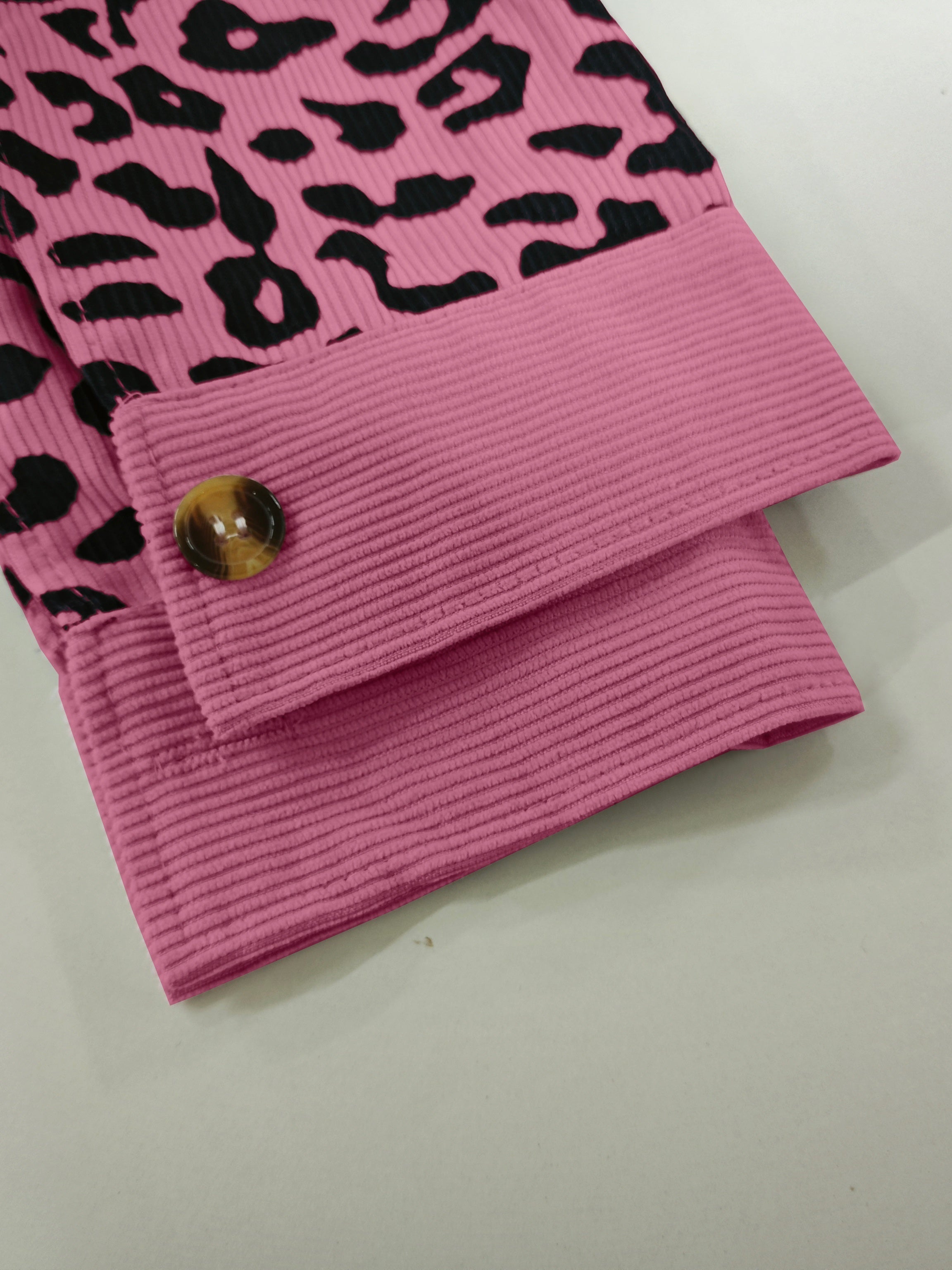 Women's Leopard Print Shacket Jacket - Stylish and Comfortable Outerwear