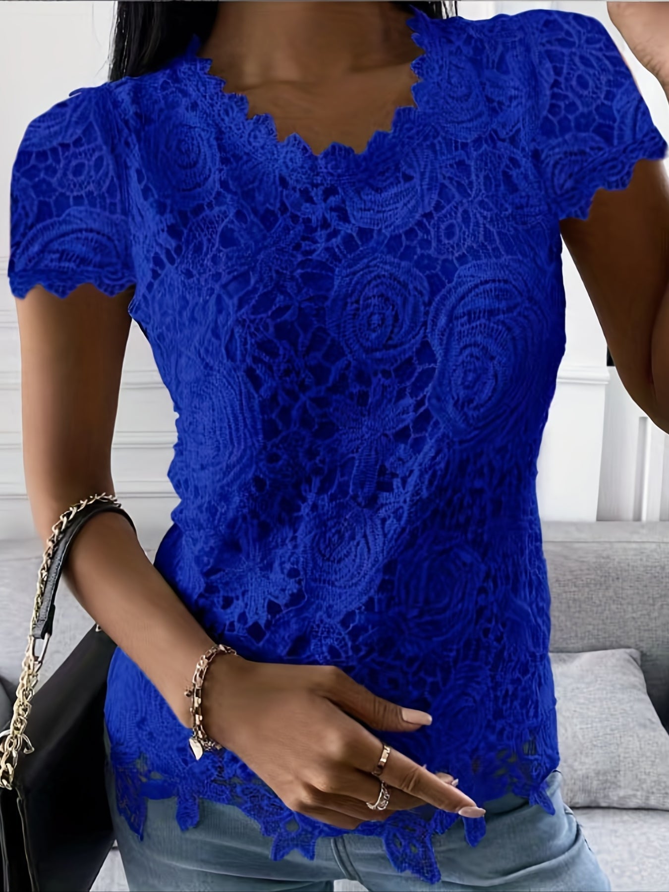 Women's Elegant Lace Crew Neck Short Sleeve T-Shirt - Stylish and Comfortable Top for Any Occasion