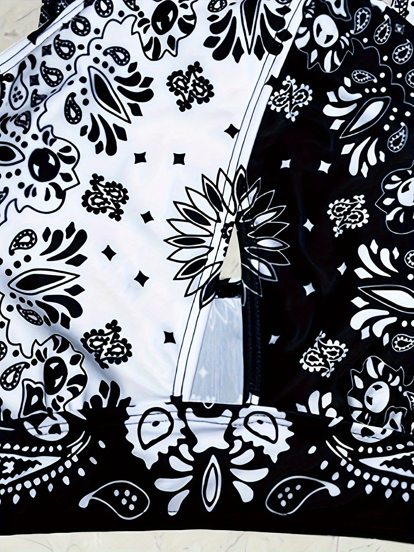 Black & White Paisley Floral Print Knot 2 Piece Set Bikini, Ring Hollow Out Stretchy Cross Top & Skorts Swimsuits