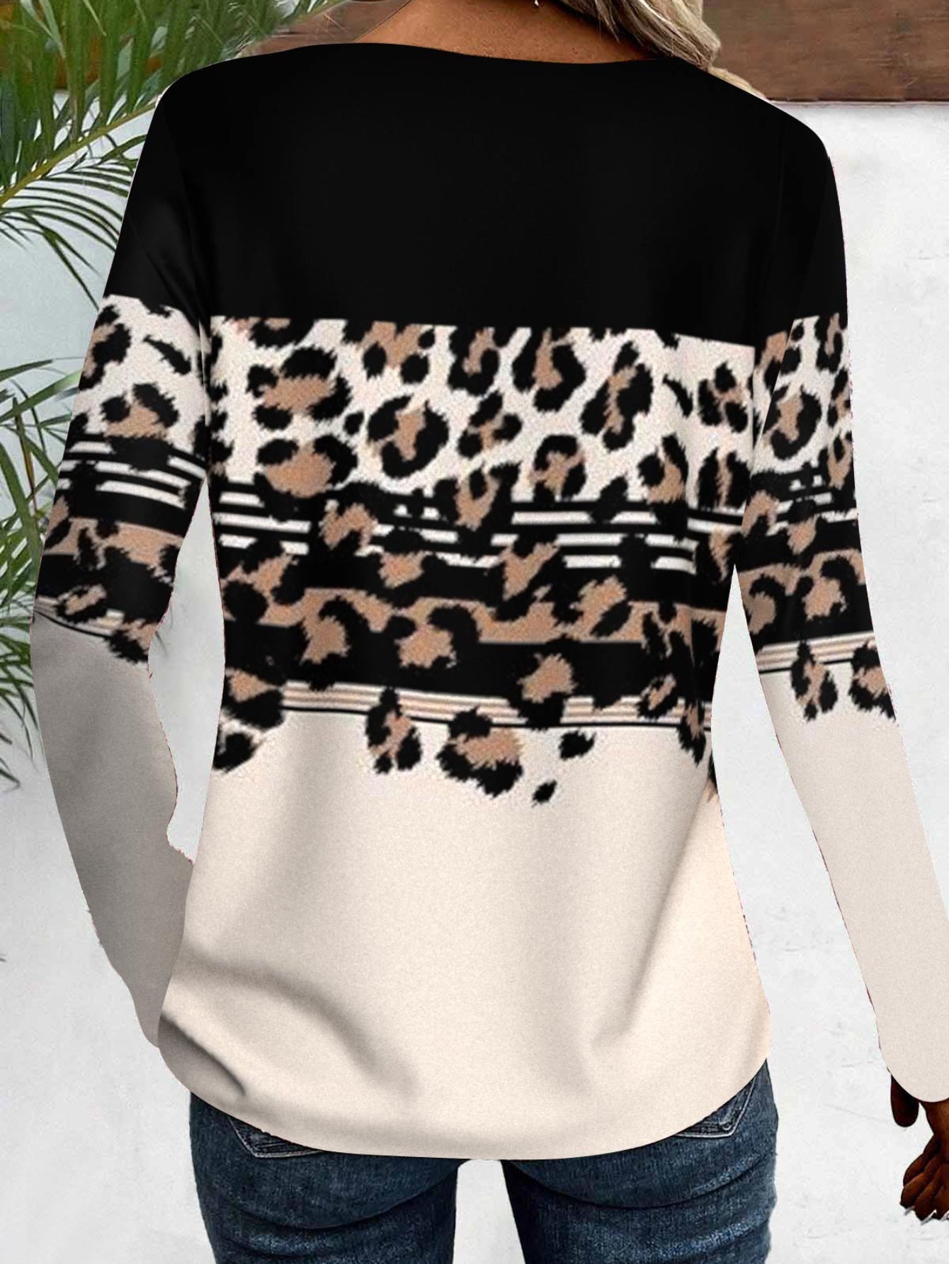 Button Geometric Print Long Sleeve T Shirt