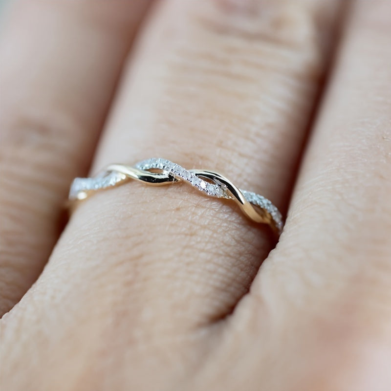 Elegant Twisted Design Rhinestone-Encrusted Zinc Alloy Ring for Women, Perfect for Engagement, Banquets, Weddings, and Campus Events, All-Season Gift for Girlfriend