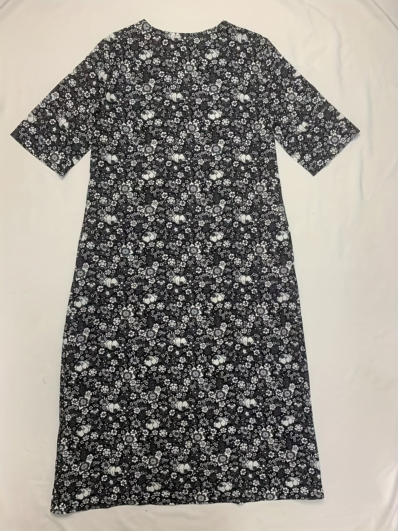 Ditsy Floral Print V Neck Dress, Casual Ruched Summer Dress With Pockets