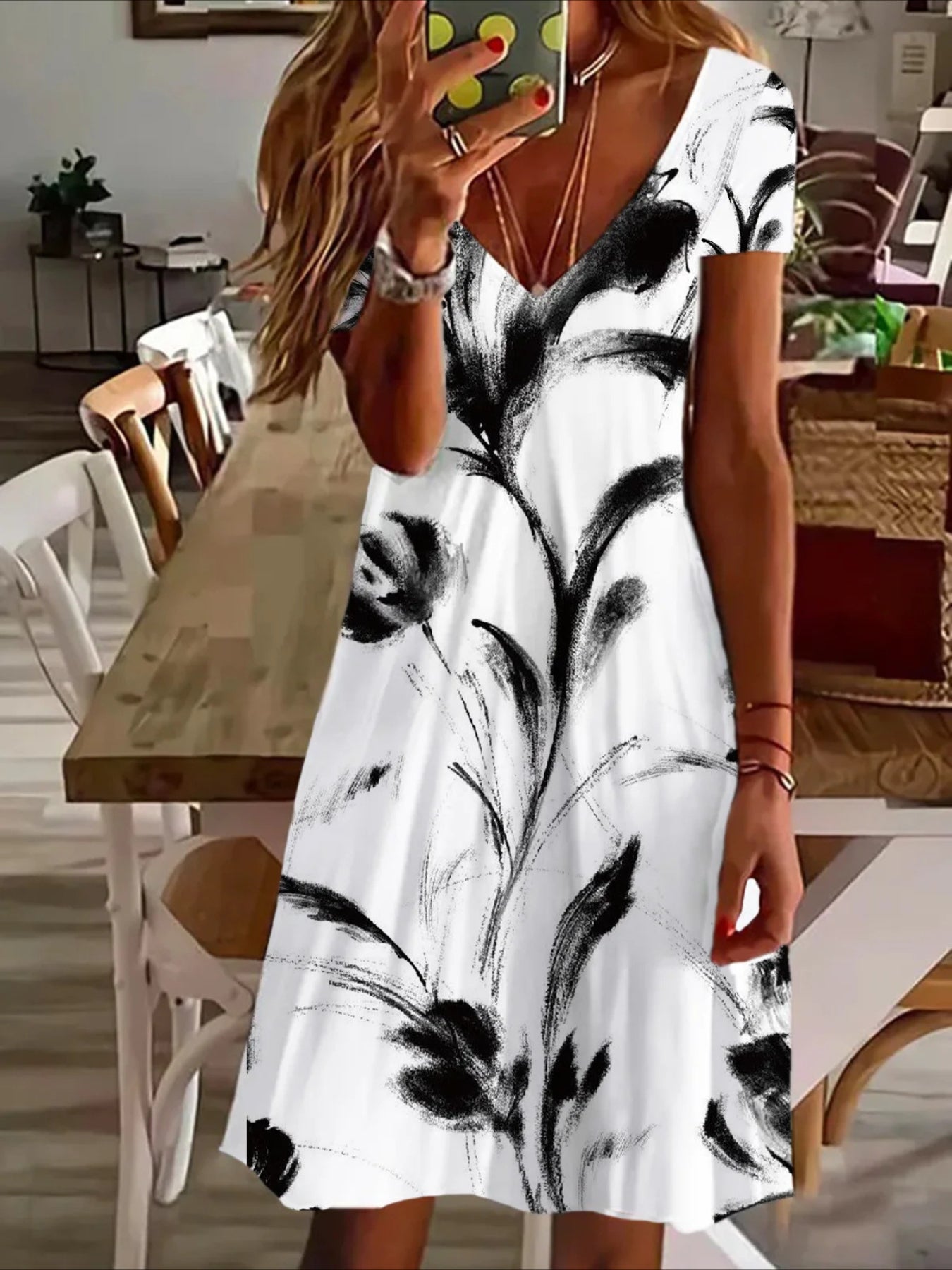 Loose V-neck Printed Short Sleeve Dress