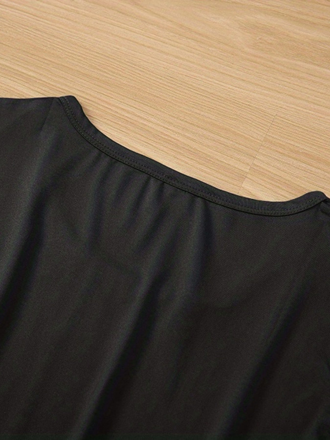 Solid Cold Shoulder T-shirt, Casual Crew Neck Short Sleeve T-shirt
